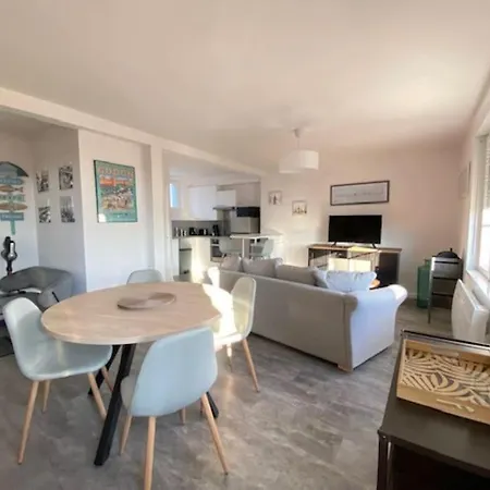 La Capitainerie Beau Duplex Face Port De Plaisance