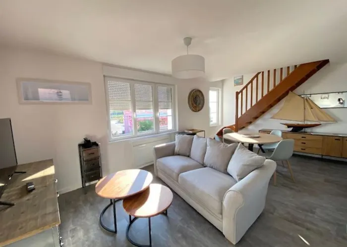 La Capitainerie Beau Duplex Face Port De Plaisance